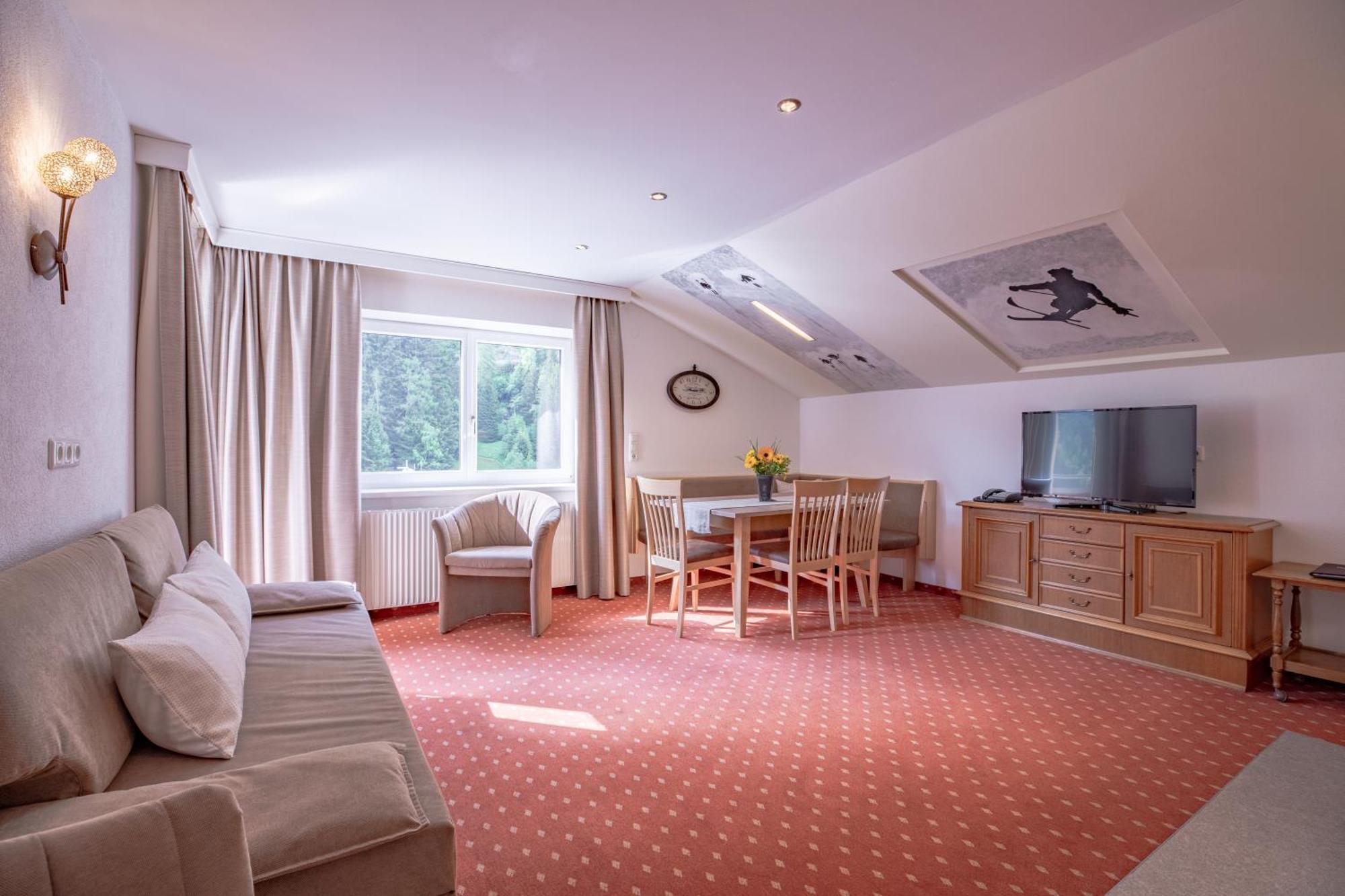 Patteriol Apart-Hotel-Garni Sankt Anton am Arlberg Exteriör bild