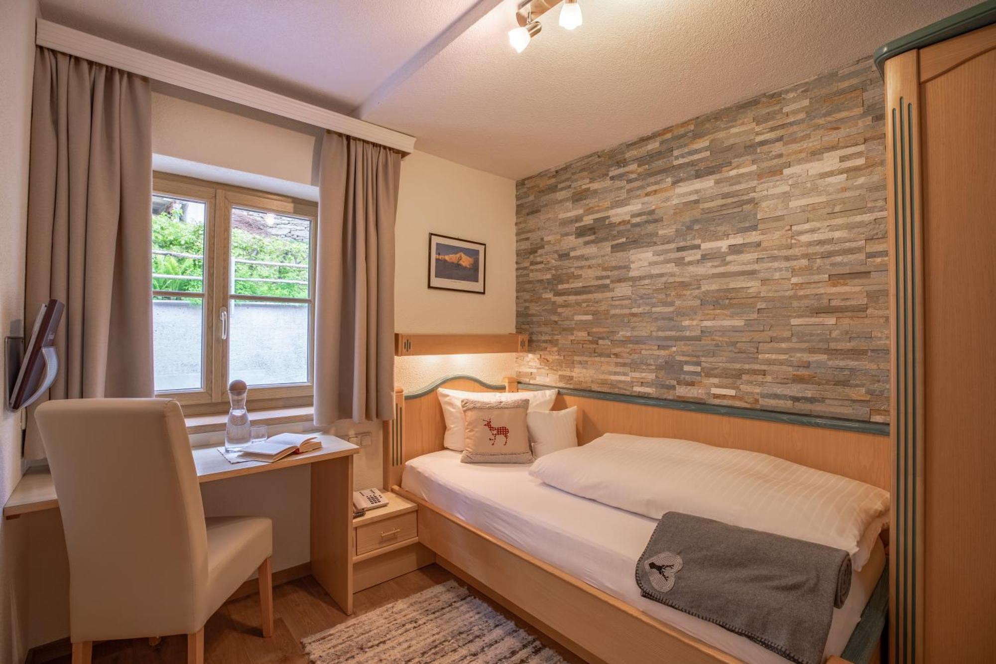 Patteriol Apart-Hotel-Garni Sankt Anton am Arlberg Exteriör bild